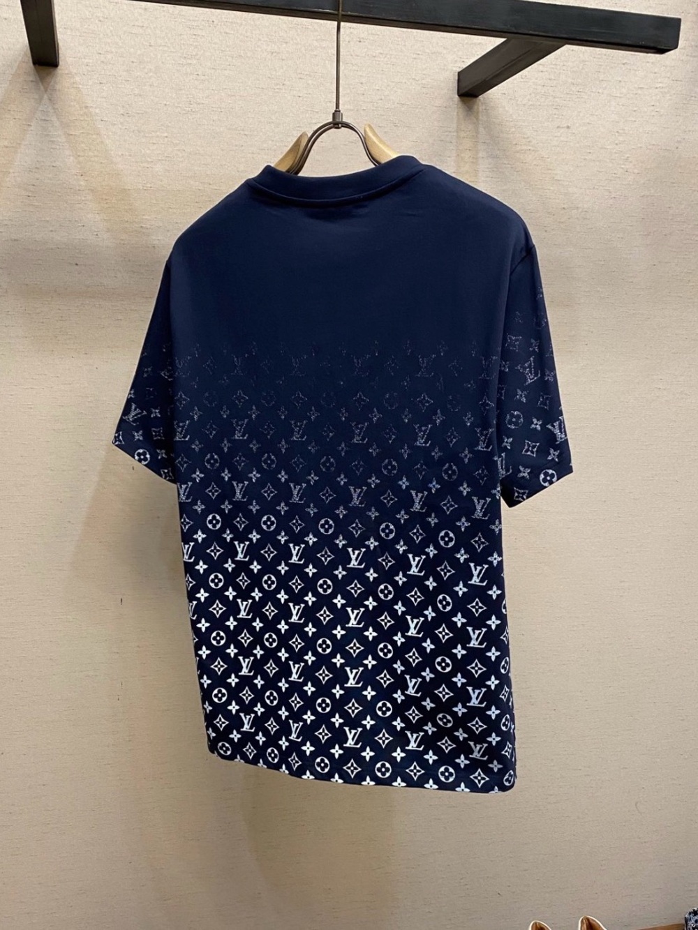 Louis Vuitton Navy and White Monogram Short Sleeve Tee - Picture 2 of 5